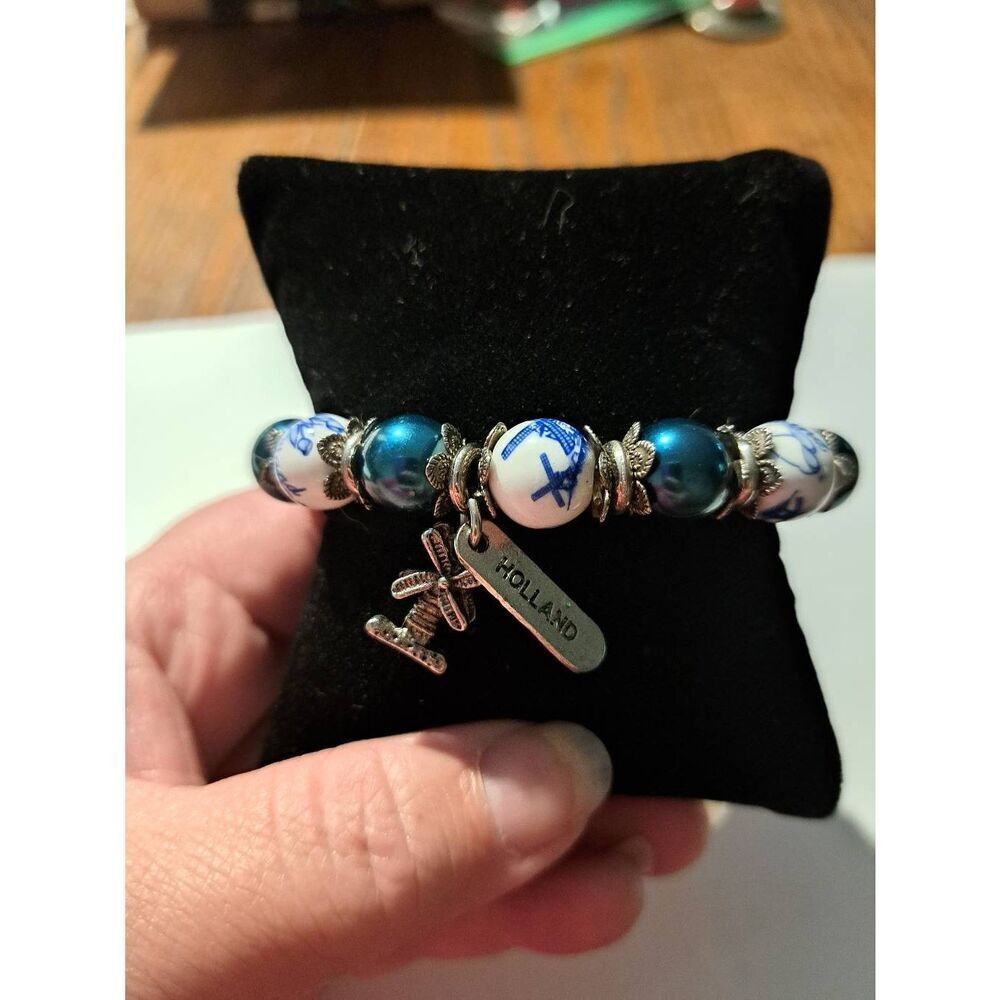 Vintage Holland Windmill Porcelain Bead Stretch Bracelet Blue White Silver